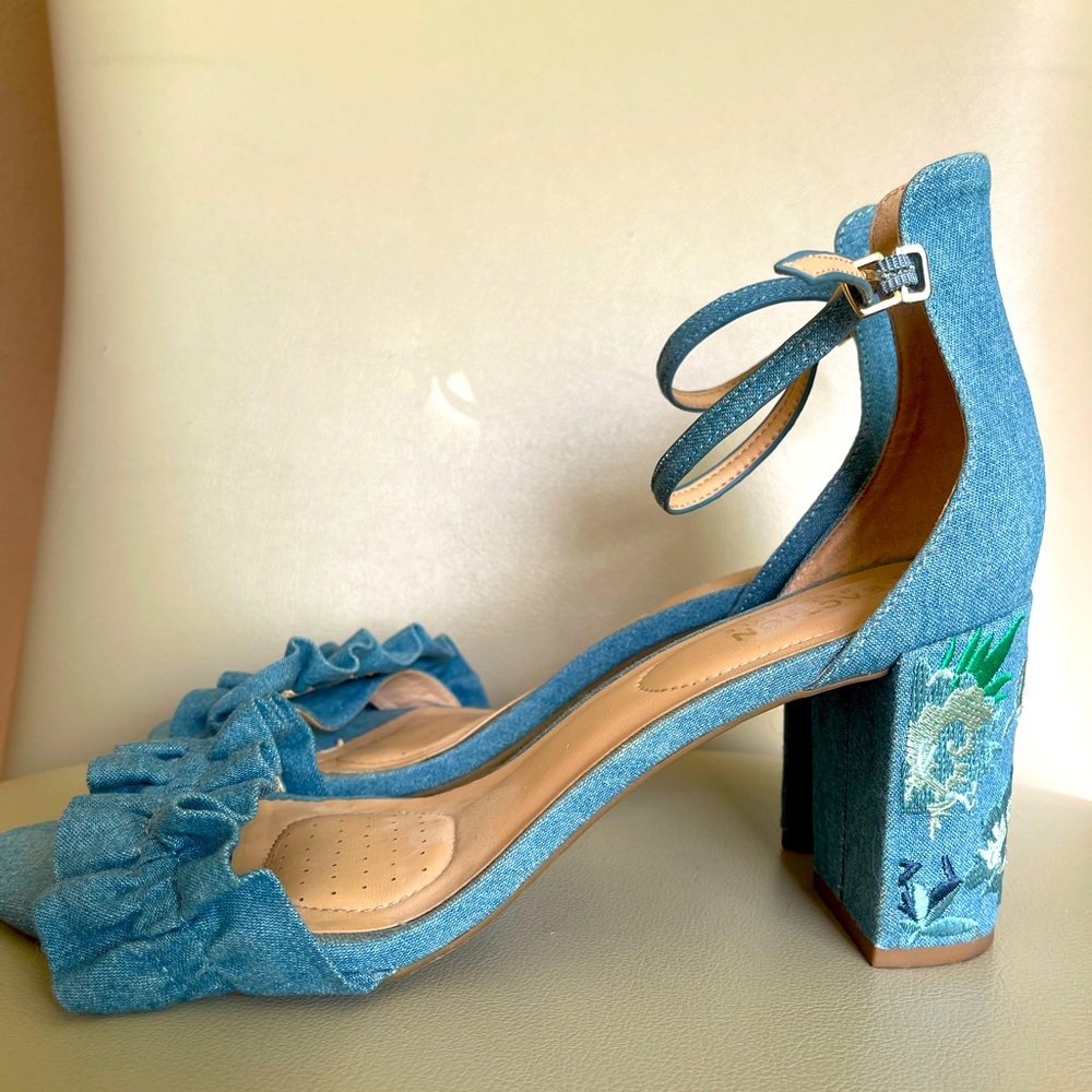 Denim block heel sandals with floral design. Size 10
